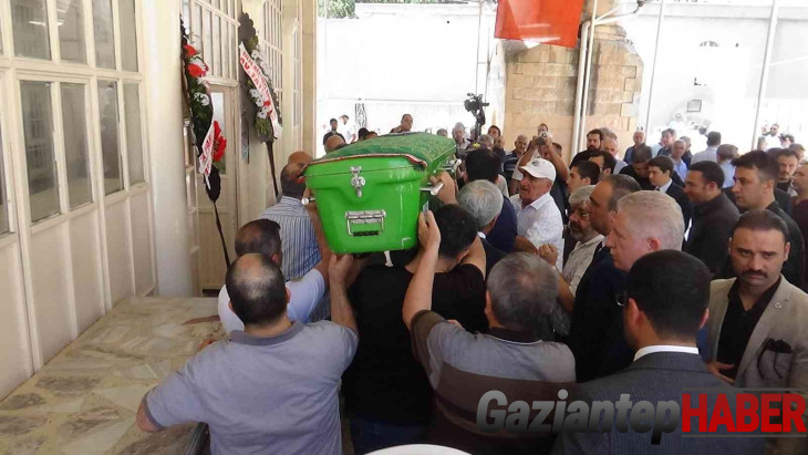 Gaziantep eski Valisi Yerlikaya'nın acı günü